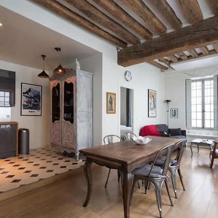 Charming Appartment In Le Marais Париж Экстерьер фото
